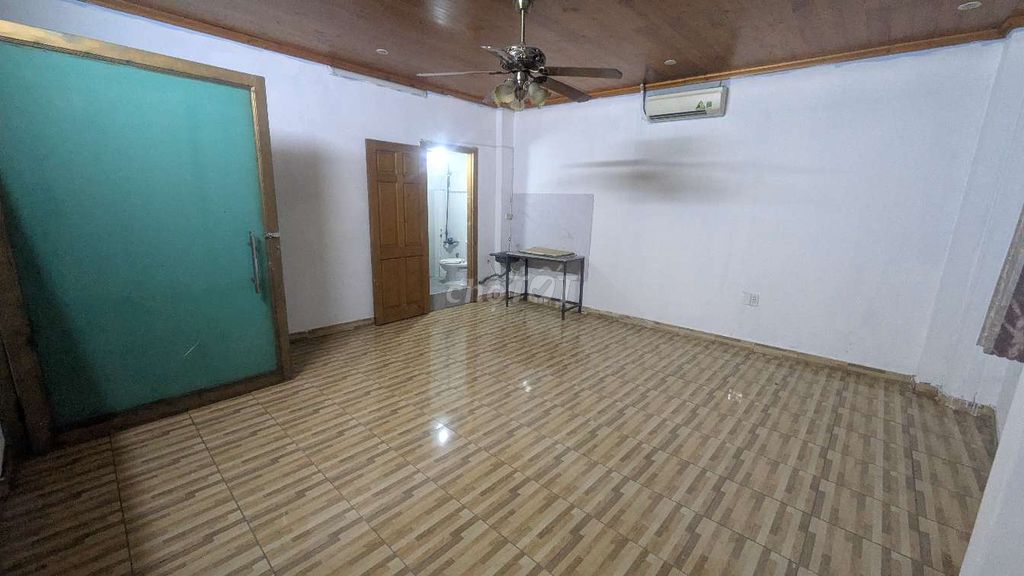 phòng trọ rộng 25m2 phạm văn đồng 