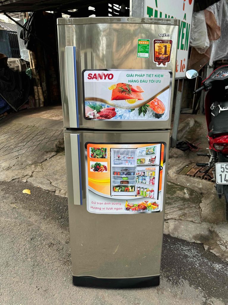 tủ lạnh sanyo 190L ko bám tuyết