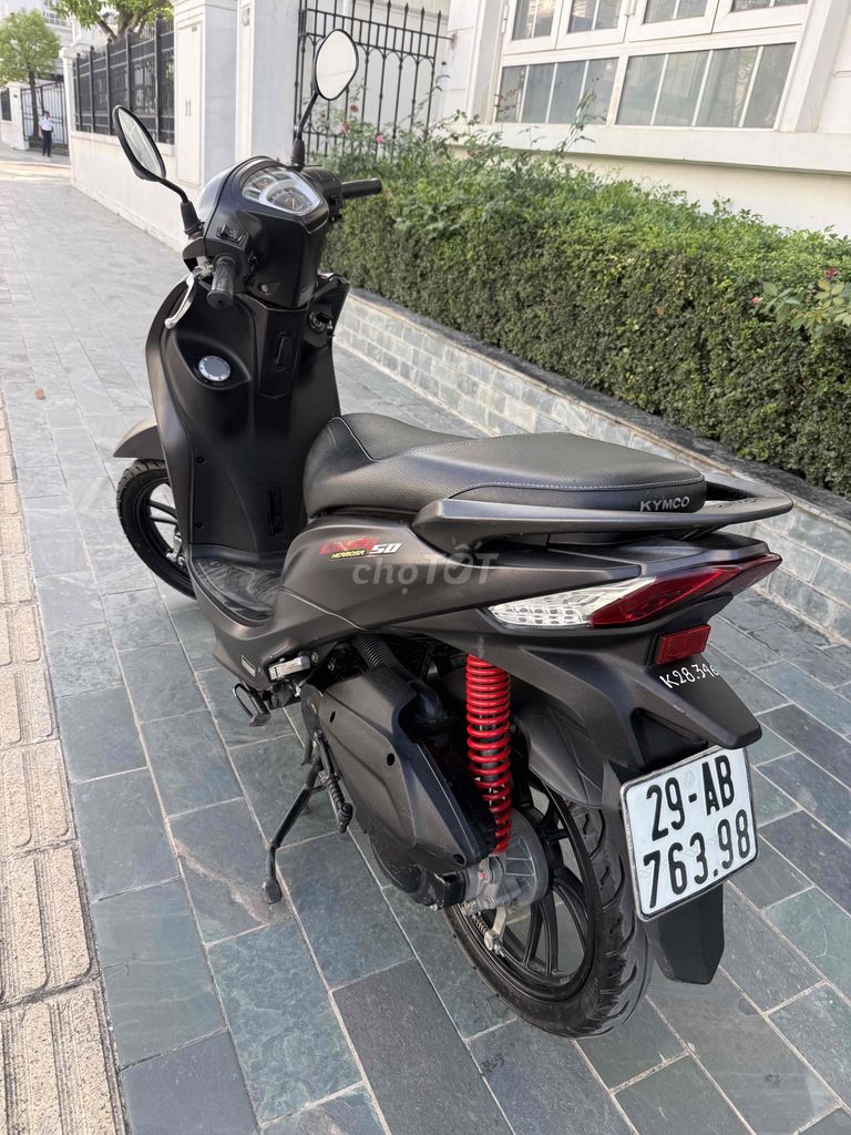 Конфеты Kymco Hermosa 50cc Sport 2025 Серые