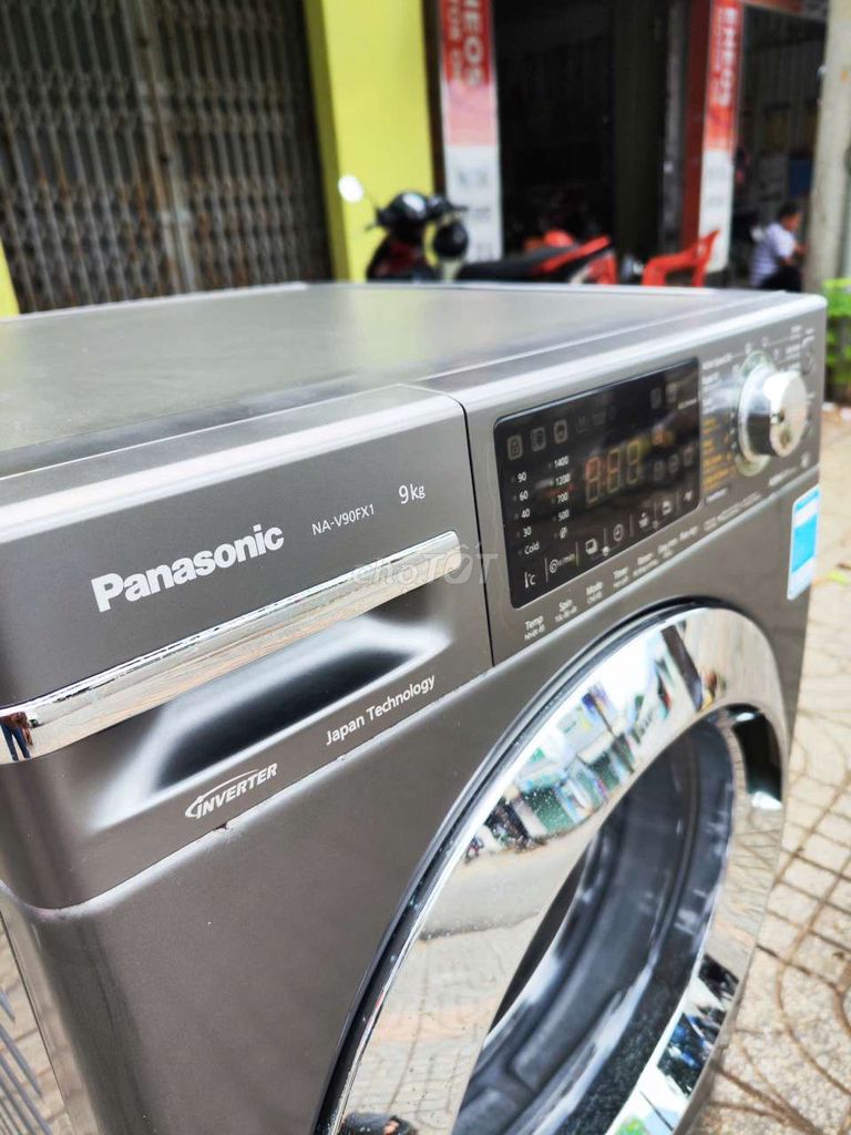 PANASONIC 9KG inverter.