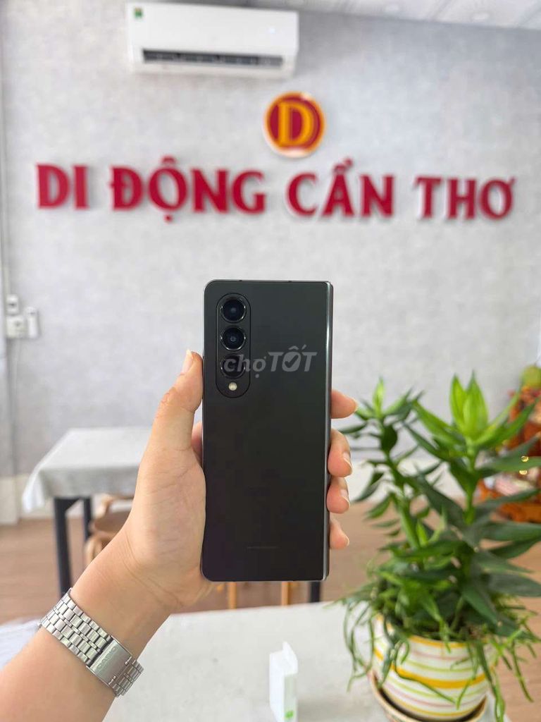 Samsung Galaxy Z Fold 4 256GB Đen. Mua bán Điện thoại tại Quận Ninh Kiều Cần Thơ được đăng bởi Di Động Cần Thơ hình 1