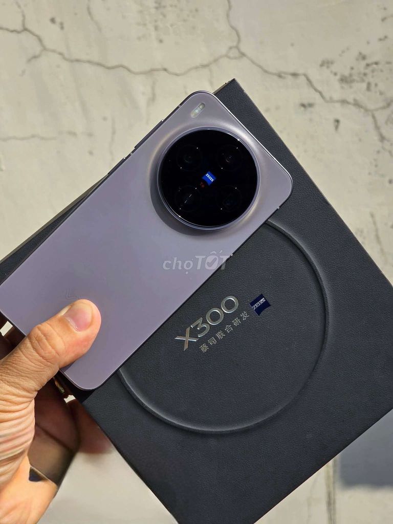 Vivo X300 256GB Tím Nội địa, fullbox. Mua bán Điện thoại tại Quận Tân Bình Tp Hồ Chí Minh được đăng bởi Quốc Trình hình 1