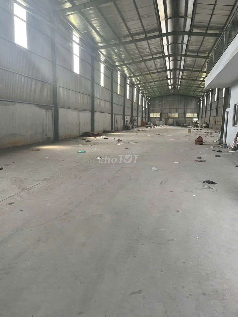 Bán nhà xưởng Tân Uyên 1400m² Mặt tiền kinh doanh , sản xuất đầu tư. Mua bán văn phòng, mặt bằng kinh doanh tại Thị xã Tân Uyên Bình Dương được đăng bởi Sỹ Kho Xưởng hình 2