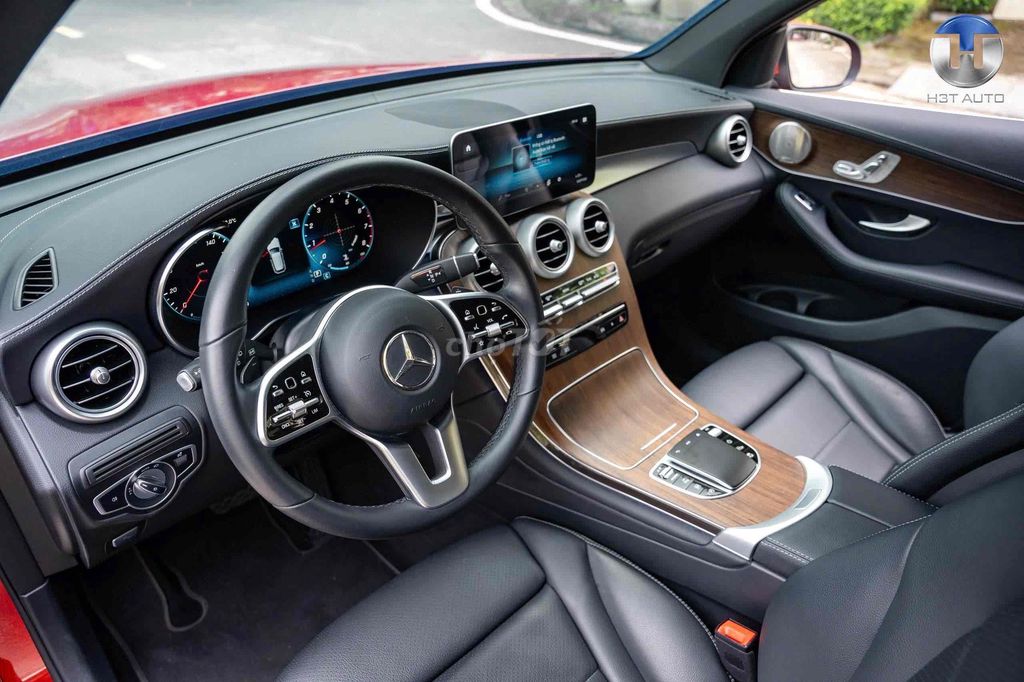 Mercedes-Benz GLC200 4Matic 2022 Đỏ. Mua bán Ô tô tại Quận Long Biên Hà Nội được đăng bởi H3T Auto Việt Nam hình 4