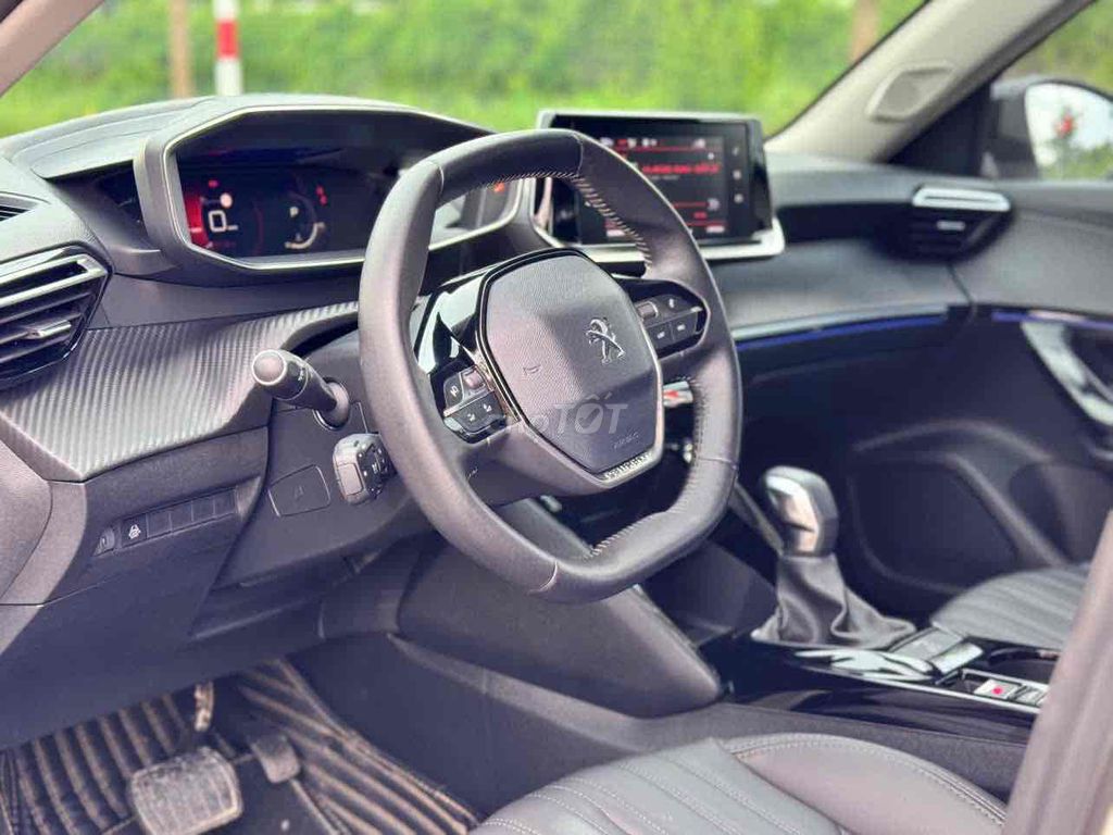Peugeot 2008 2022 GT Line 1.2 AT - 48000 km. Mua bán Ô tô tại Quận Hoàng Mai Hà Nội được đăng bởi Sáng OTo Hn hình 10