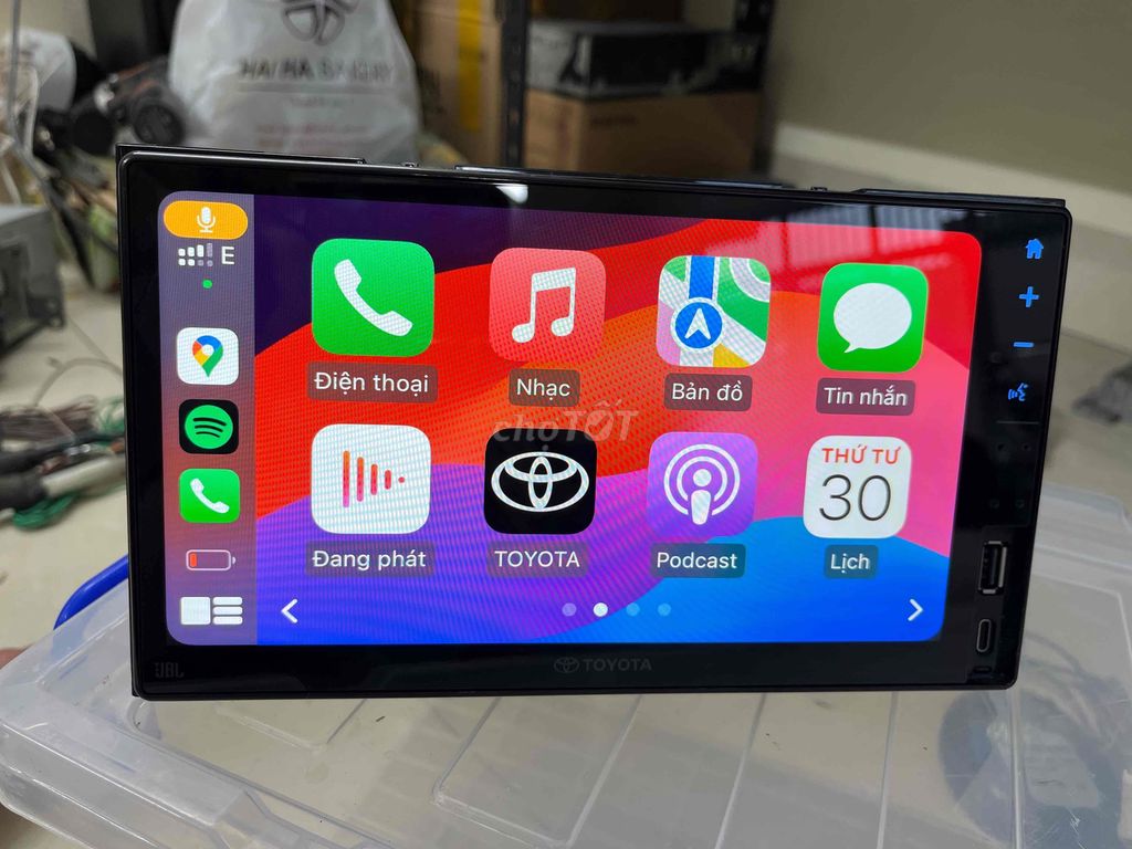 Màn hình toyota fortuner 2024 JBL có carplay k dây