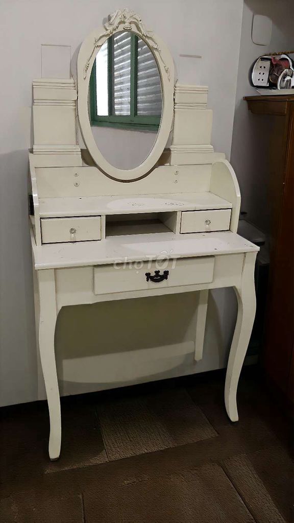 Bàn trang điểm gỗ Trắng kem. Mua bán Bàn ghế tại Thành phố Thủ Dầu Một Bình Dương được đăng bởi Bình MR hình 1