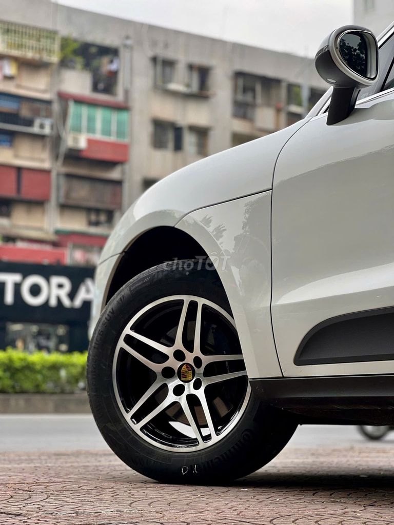 Porsche Macan 2016 model 2017, xe đẹp, xem là Ưng. Mua bán Ô tô tại Quận Long Biên Hà Nội được đăng bởi Long Biên Cars hình 14