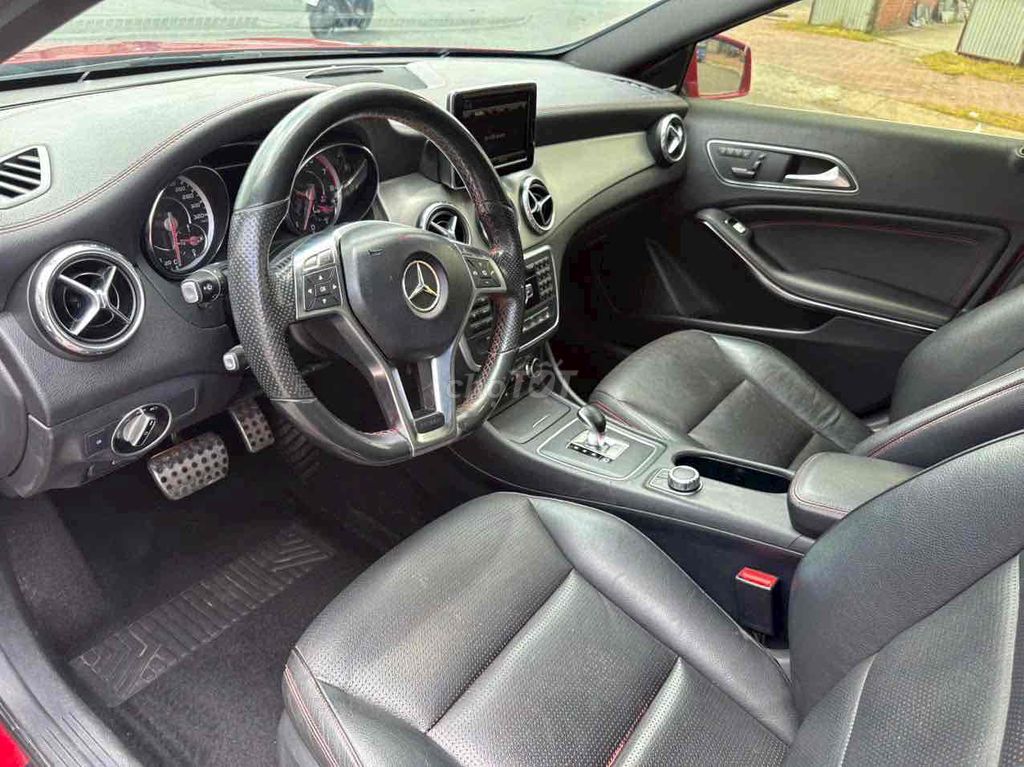 Mercedes Benz GLA45  2014 - 70000 km. Mua bán Ô tô tại Quận 7 Tp Hồ Chí Minh được đăng bởi auto thanh tâm  hình 6