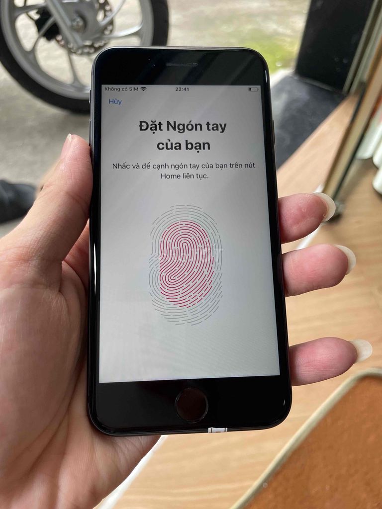 iPhone 8 256GB Đen Nguyên zin IOS thấp. Mua bán Điện thoại tại Quận Tân Bình Tp Hồ Chí Minh được đăng bởi Trần Gia Hưng hình 1