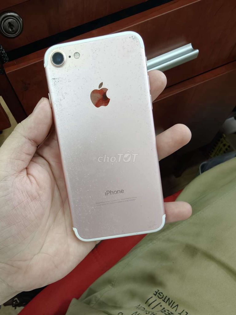 Apple iPhone 7 32GB Hồng Đã dùng. Mua bán Điện thoại tại Quận 10 Tp Hồ Chí Minh được đăng bởi phạm trường giang thích giao lưu  hình 1