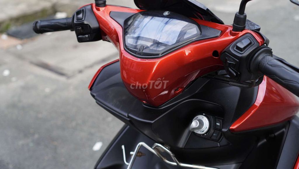 Yamaha NVX 155 ABS Smartkey Đỏ Candy - Biển SG. Mua bán Xe máy tại Quận Tân Phú Tp Hồ Chí Minh được đăng bởi Đỗ Hoàng hình 13