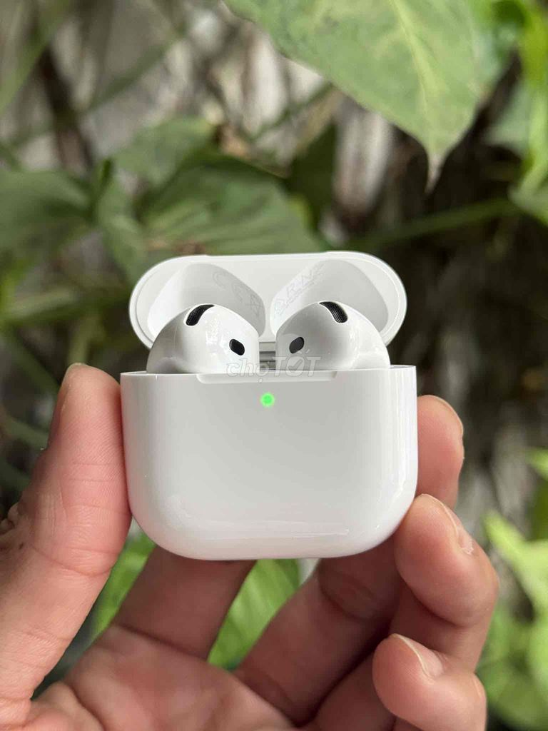 Tai nghe AirPods 4 Chính Hãng Còn Đẹp Zin. Mua bán Tivi, Âm thanh tại Quận Sơn Trà Đà Nẵng được đăng bởi Anh Apple Chính Hãng hình 1