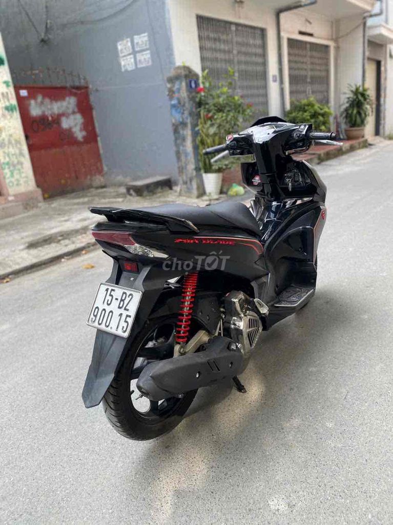 Honda Airblade chính chủ đời cao zin đẹp. Mua bán Xe máy tại Quận Hồng Bàng Hải Phòng được đăng bởi Ly  hình 4