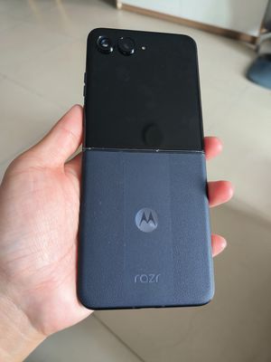 Motorola Razr 50 Ultra Quốc Tế 2 Sim - Ship COD