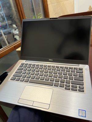 Laptop Dell Latitude 7400 Nhôm Bạc Cao Cấp Nhập Mỹ. Mua bán Laptop tại Quận Đống Đa Hà Nội được đăng bởi Lê Hoàng Anh