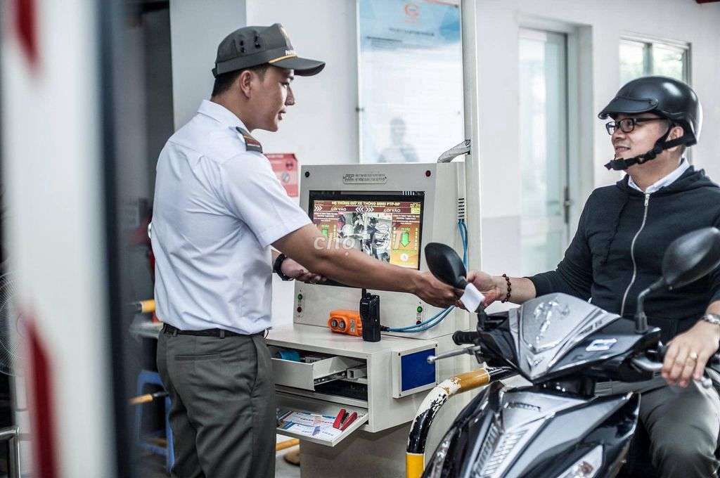 TUYỂN 4 NV BẢO VỆ QUẸT THẺ XE TẠI ST Platinum Q6. Việc làm tại Quận 6 Tp Hồ Chí Minh được đăng bởi CÔNG TY CỔ PHẦN TMDV VIỆT TRUNG SG hình 3