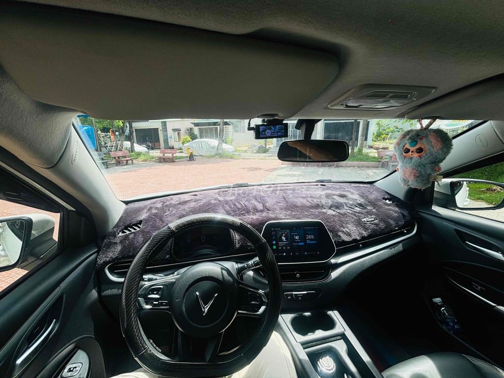 VinFast VF 5 Trắng. Mua bán Ô tô tại Quận Liên Chiểu Đà Nẵng được đăng bởi Dương Quân hình 6