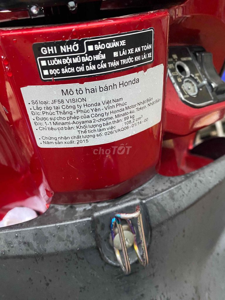khách gần nhà nhờ đăng bán hộ xe vision 2015. Mua bán Xe máy tại Quận Tây Hồ Hà Nội được đăng bởi Anh Minh hình 7