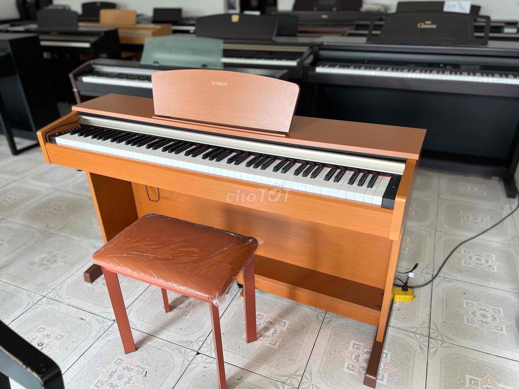 Piano Yamaha YDP151