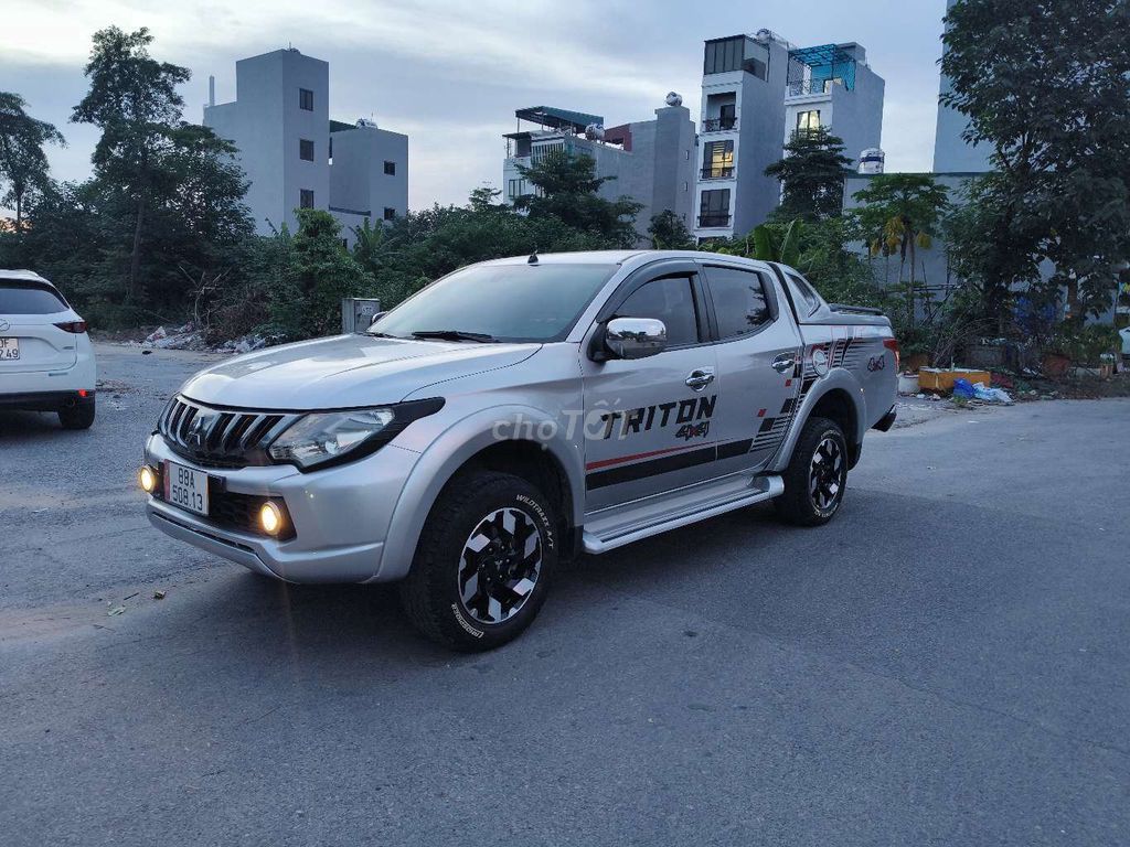 Mitsubishi Triton 2017 4x4 AT Mivec - 120000 km. Mua bán Ô tô tại Huyện Thanh Trì Hà Nội được đăng bởi Chuyên mua bán xe Bán Tải Lướt  hình 2