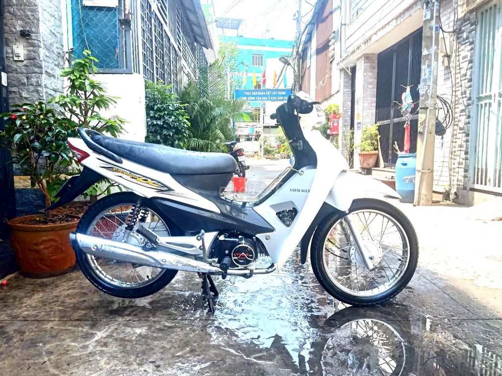 Wave 50cc cho con đi học