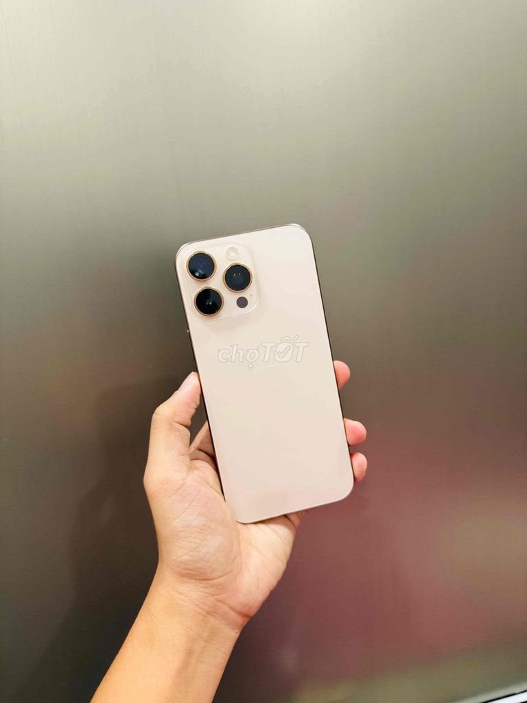 iPhone 16 Pro Max 256G Quốc Tế Full chức năng. Mua bán Điện thoại tại Quận Thanh Khê Đà Nẵng được đăng bởi Vip Phone hình 1