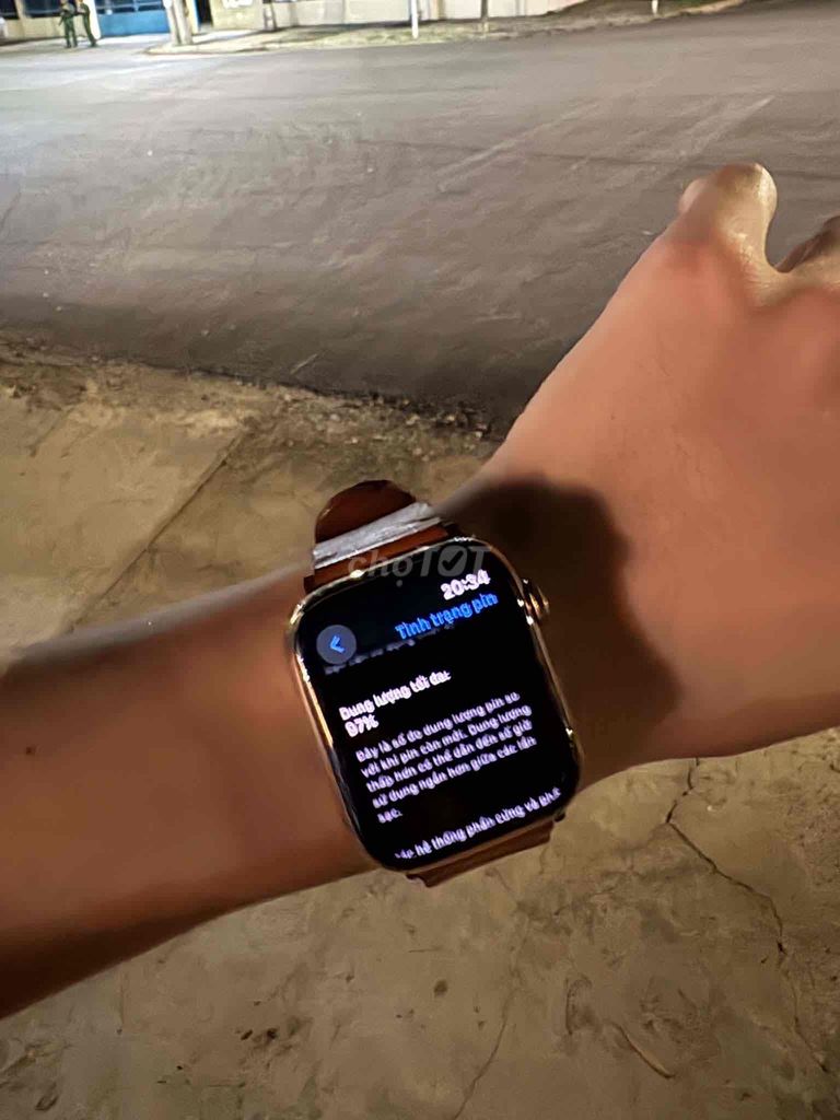 Apple Watch Series 8 Thép Vàng 45mm. Mua bán Thiết bị đeo thông minh tại Thành phố Cà Mau Cà Mau được đăng bởi nam hình 1