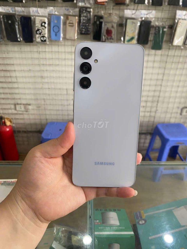 Samsung A05s 4GB/128GB Trắng. Mua bán Điện thoại tại Quận Cầu Giấy Hà Nội được đăng bởi thuy  hình 1
