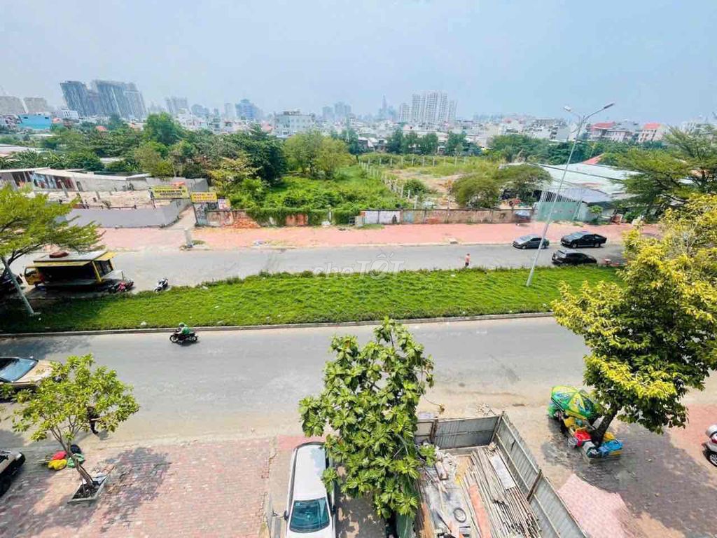 cho thuê sàn 100m2 KDC Him Lam 11tr/thag có hầm