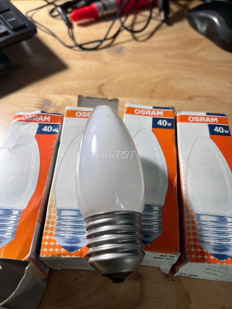 Bóng đèn Osram 40W 400 lm 4 bóng. Mua bán Đèn tại Quận 3 Tp Hồ Chí Minh được đăng bởi Phạm Công Bằng hình 1