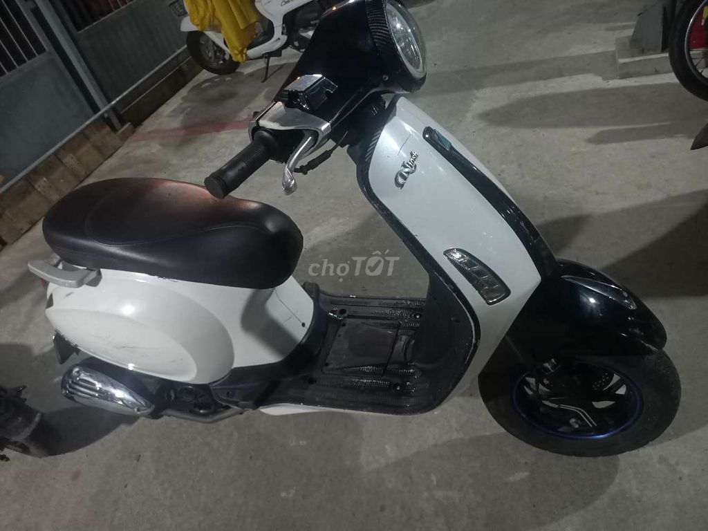 Nioshiwa 50cc 2023 Trắng đen. Mua bán Xe máy tại Quận Cẩm Lệ Đà Nẵng được đăng bởi La Thang hình 1