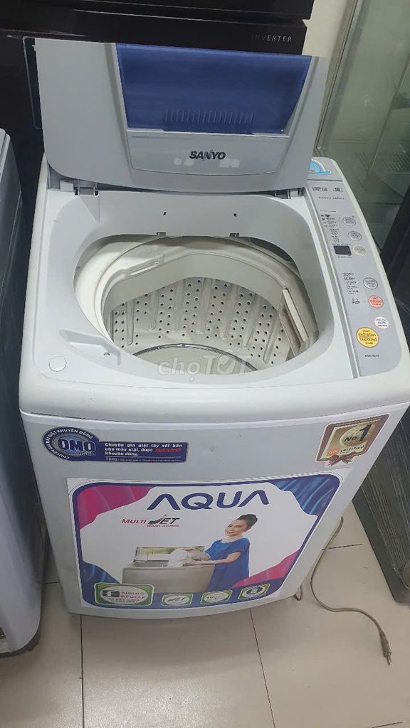 máy giặt sanyo 6.8kg dùng tốt bảo hành 6 tháng