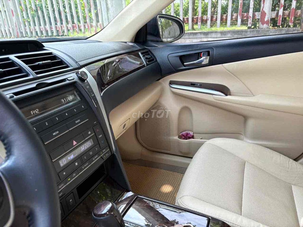 Toyota Camry 2016 2.0E - 86000 km. Mua bán Ô tô tại Quận Hai Bà Trưng Hà Nội được đăng bởi Bùi hiển hình 10