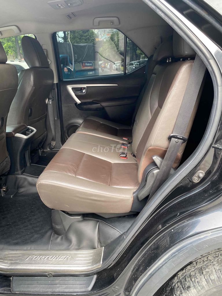 Toyota Fortuner 2019 2.4G 4x2 AT - 94000 km. Mua bán Ô tô tại Quận Thanh Xuân Hà Nội được đăng bởi Nguyen van Nam hình 12
