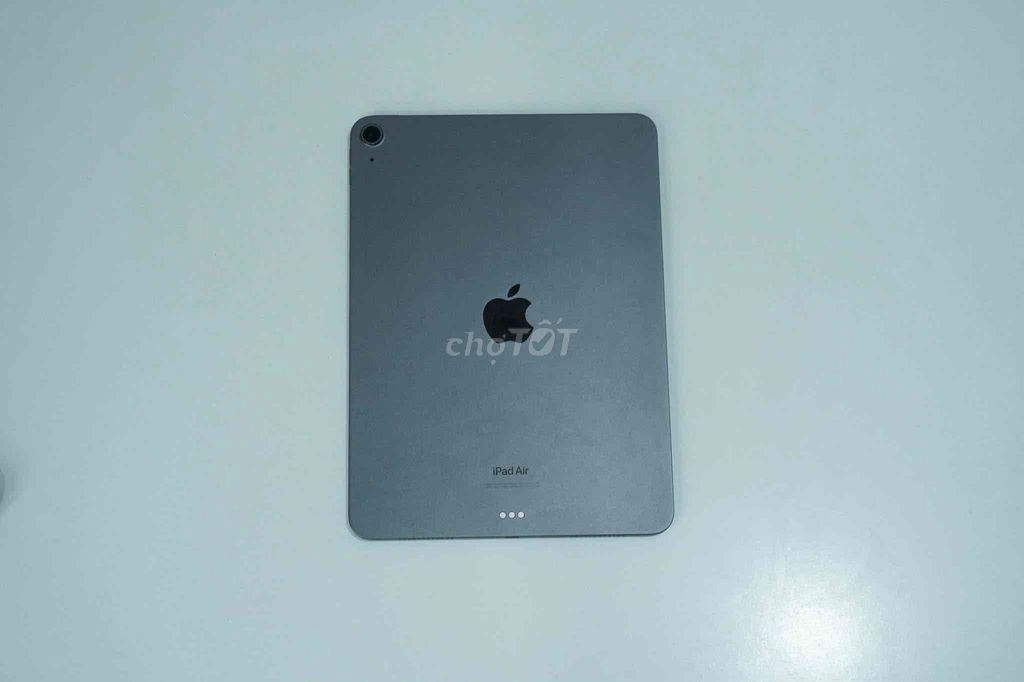 Apple iPad Air 5 Wifi Xám 64GB 99%. Mua bán Máy tính bảng tại Quận 3 Tp Hồ Chí Minh được đăng bởi Hoàng Dũng hình 1