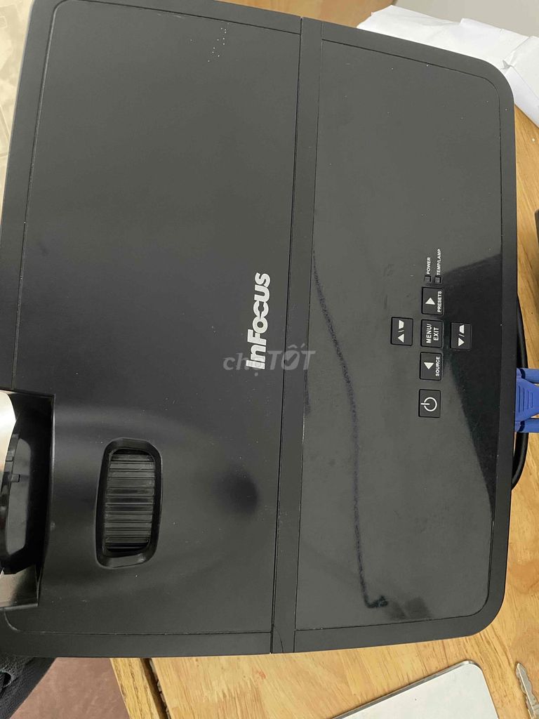 Máy chiếu Infocus