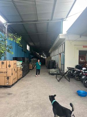 🔴KHO XƯỞNG ĐỨC HÒA GIÁ YÊU THƯƠNG XE CÔNG TRẠM ĐIỆN. Cho thuê văn phòng, mặt bằng kinh doanh tại Huyện Đức Hòa Long An được đăng bởi Kho xưởng Thành Phát