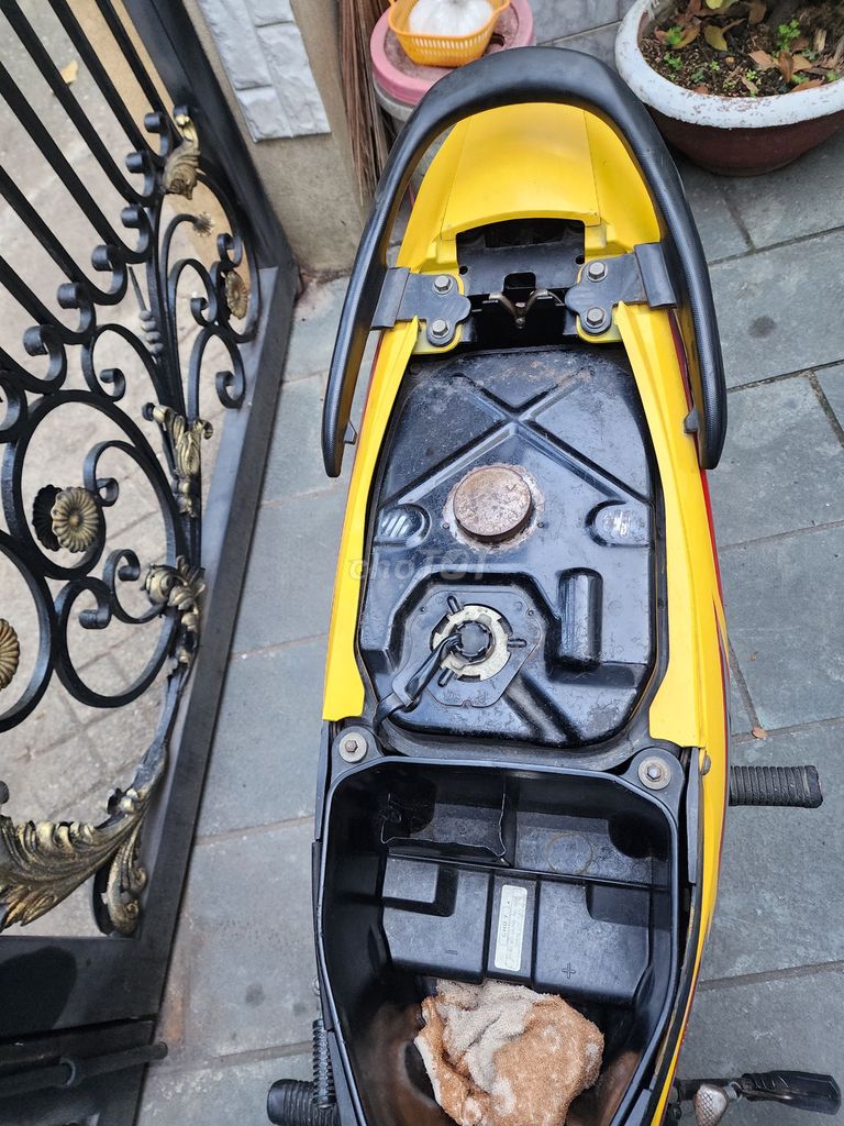 Honda Wave RS 2007 Vàng-Đen. Mua bán Xe máy tại Thành phố Thủ Đức Tp Hồ Chí Minh được đăng bởi Bảo Lâm  hình 7