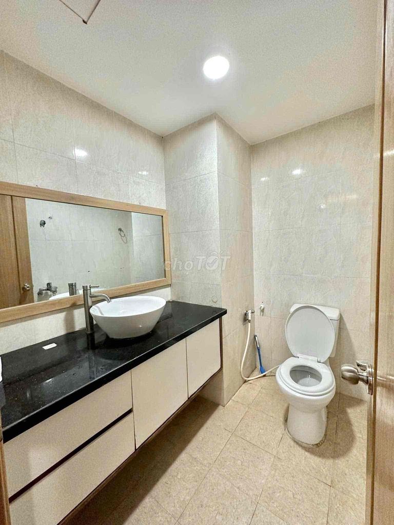 Квартира в Mường Thanh, 2 спальни, с мебелью, у пляжа Микхе