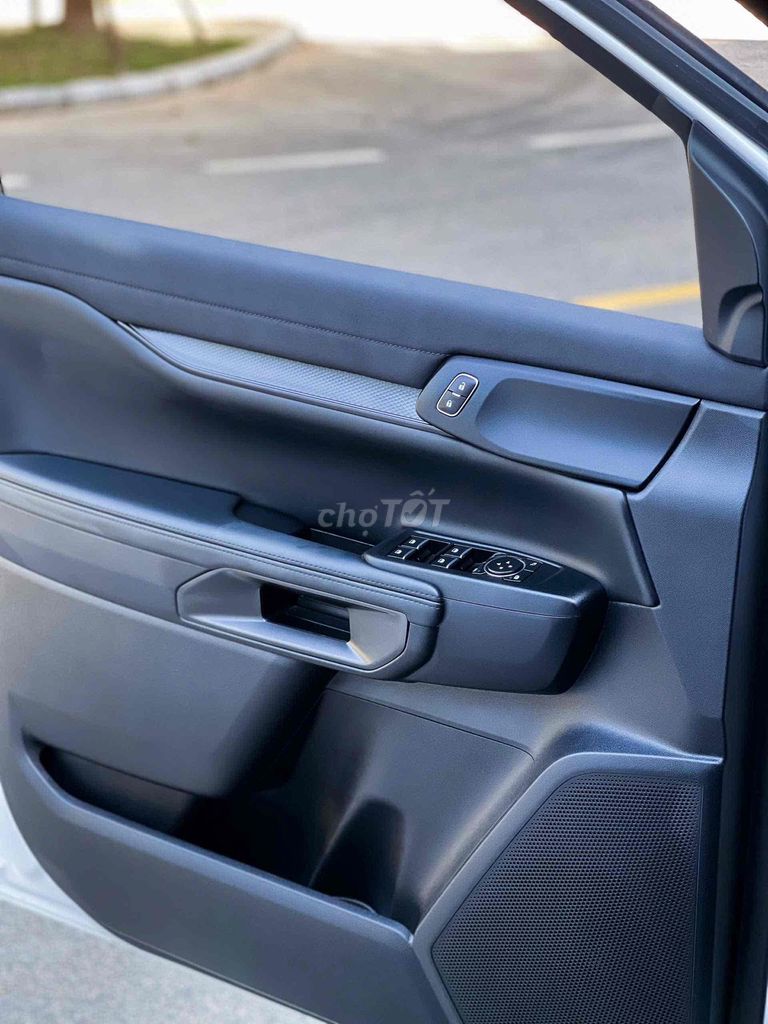 Ford Raptor 2025 4000km. Mua bán Ô tô tại Quận Long Biên Hà Nội được đăng bởi Mr Tài Oto hình 8