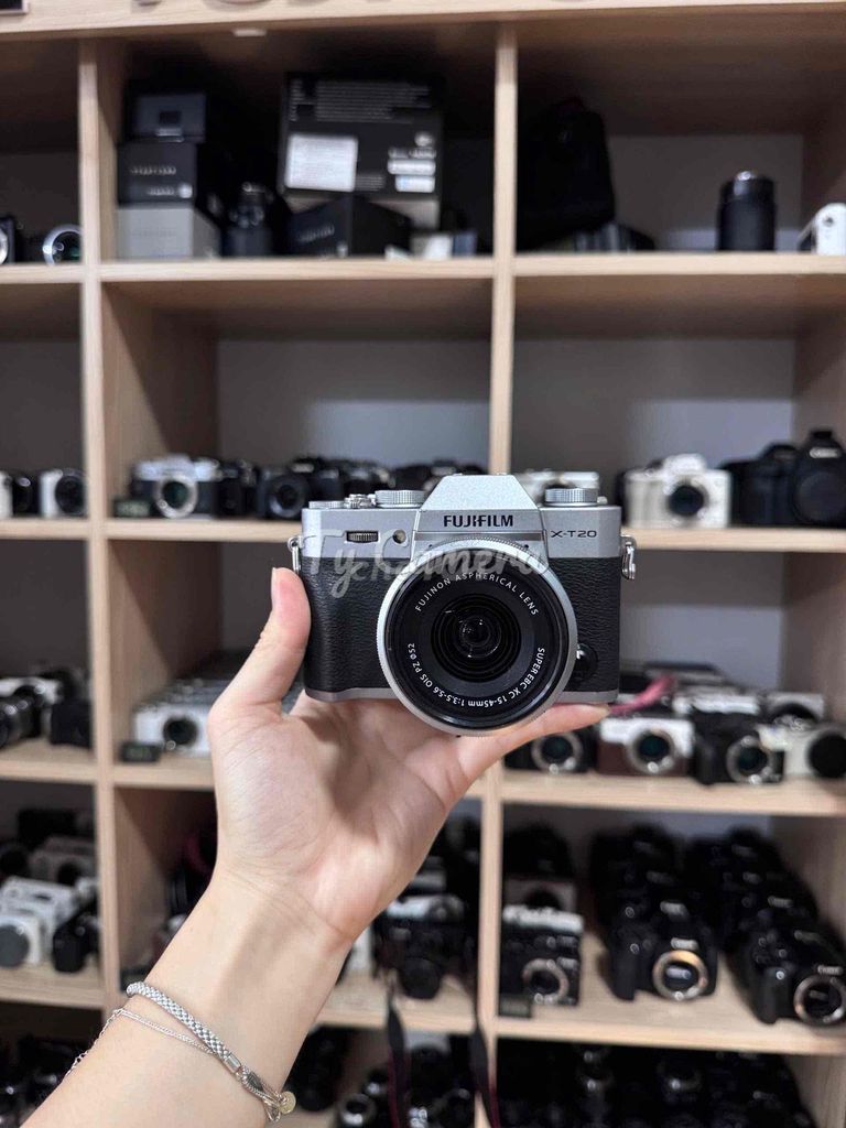 Máy ảnh Fujifilm XT20 Kit 15-45mm Đen. Mua bán Máy ảnh, Máy quay tại Quận Liên Chiểu Đà Nẵng được đăng bởi Ty camera  Đà Nẵng hình 1