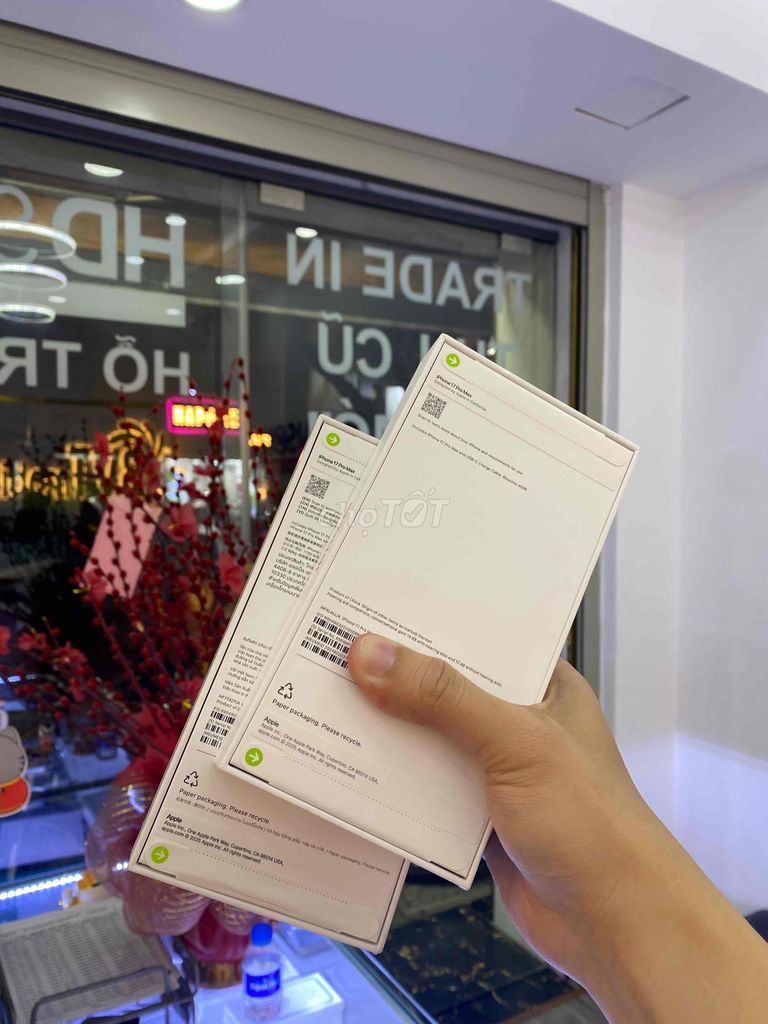 iPhone 17 Pro Max 256GB - 2TB Quốc Tế Nguyên Seal. Mua bán Điện thoại tại Quận 5 Tp Hồ Chí Minh được đăng bởi BVTMOBILE HỆ THỐNG BÁN LẺ UY TÍN hình 5