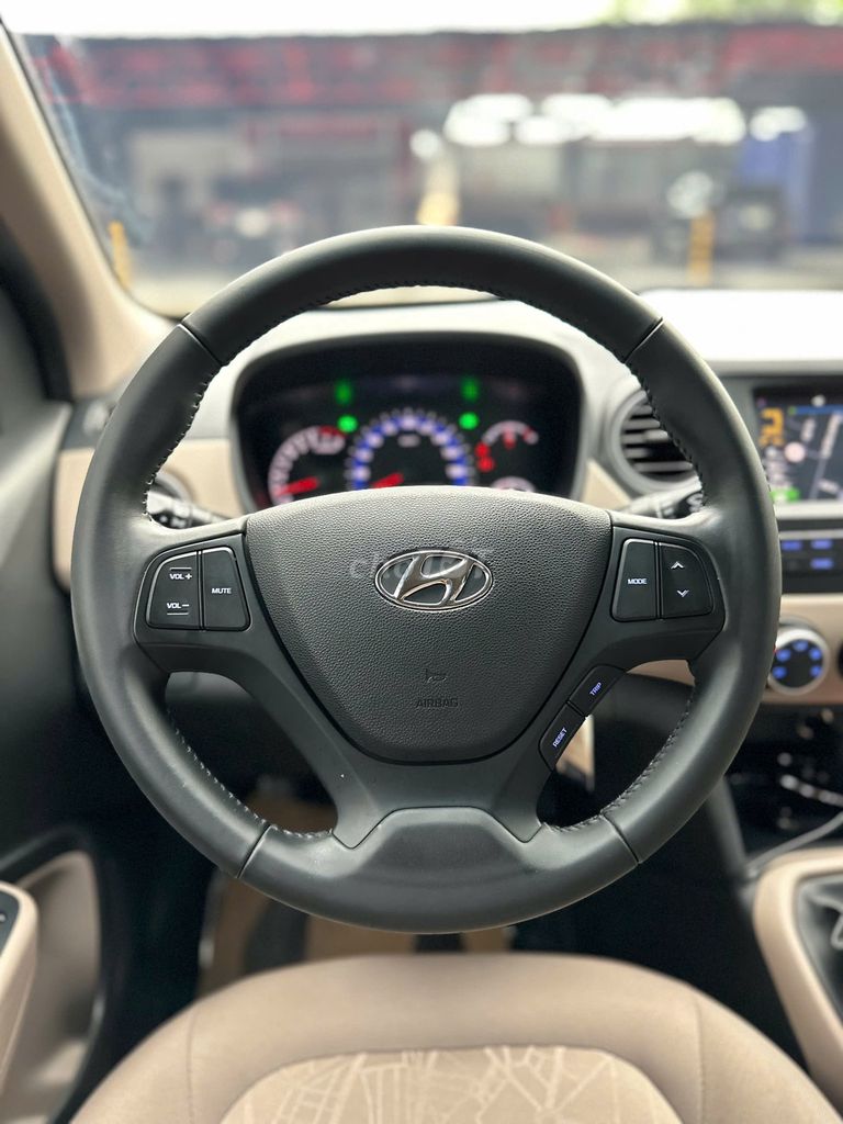 SIÊU CỌP Hyundai i10 1.2MT Sedan 2020 19,000km Zin