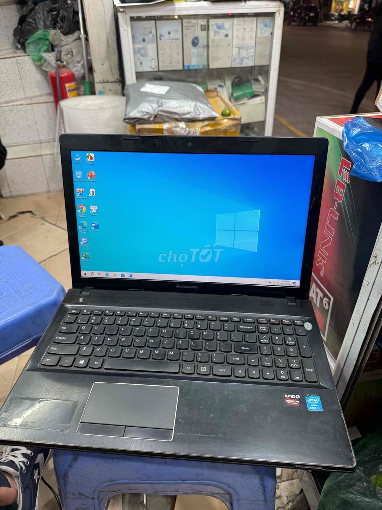 Lenovo i5 4200M 8G 128G 15.6 VGA