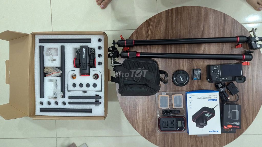 Siêu COMBO Máy ảnh Sony A6400 Đen Đã sử dụng. Mua bán Máy ảnh, Máy quay tại Quận Tây Hồ Hà Nội được đăng bởi Nam Nguyễn hình 1