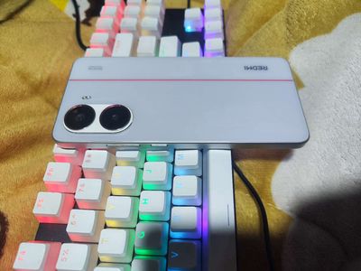 Xiaomi Redmi Tubor 4 256GB Trắng