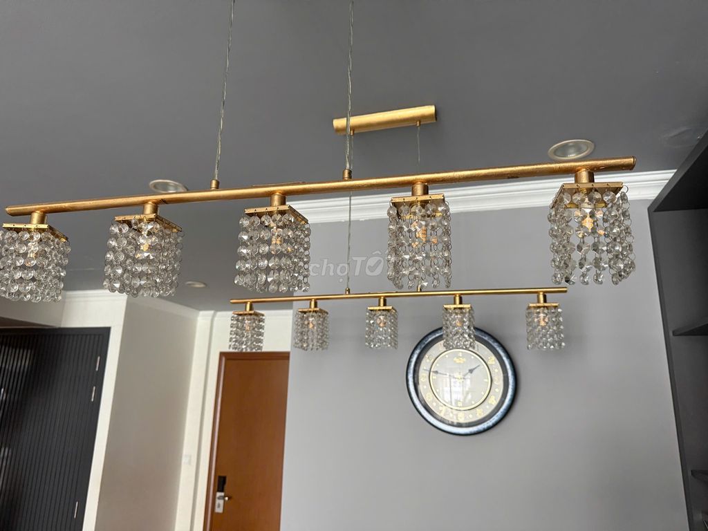 Đèn chùm Kim loại Pha lê Vàng. Mua bán Đèn tại Quận Bình Thạnh Tp Hồ Chí Minh được đăng bởi Hoang Huy hình 1