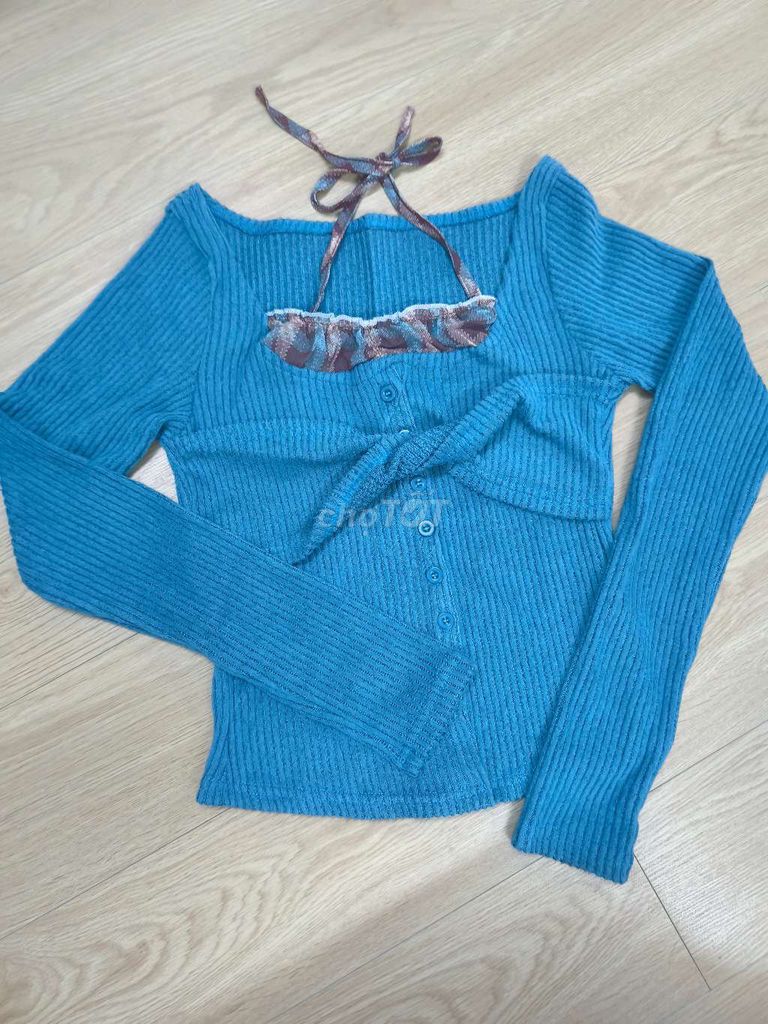 Set áo chân váy Nữ Xanh Trắng size S. Mua bán Quần áo tại Quận Phú Nhuận Tp Hồ Chí Minh được đăng bởi Giao Pham hình 1