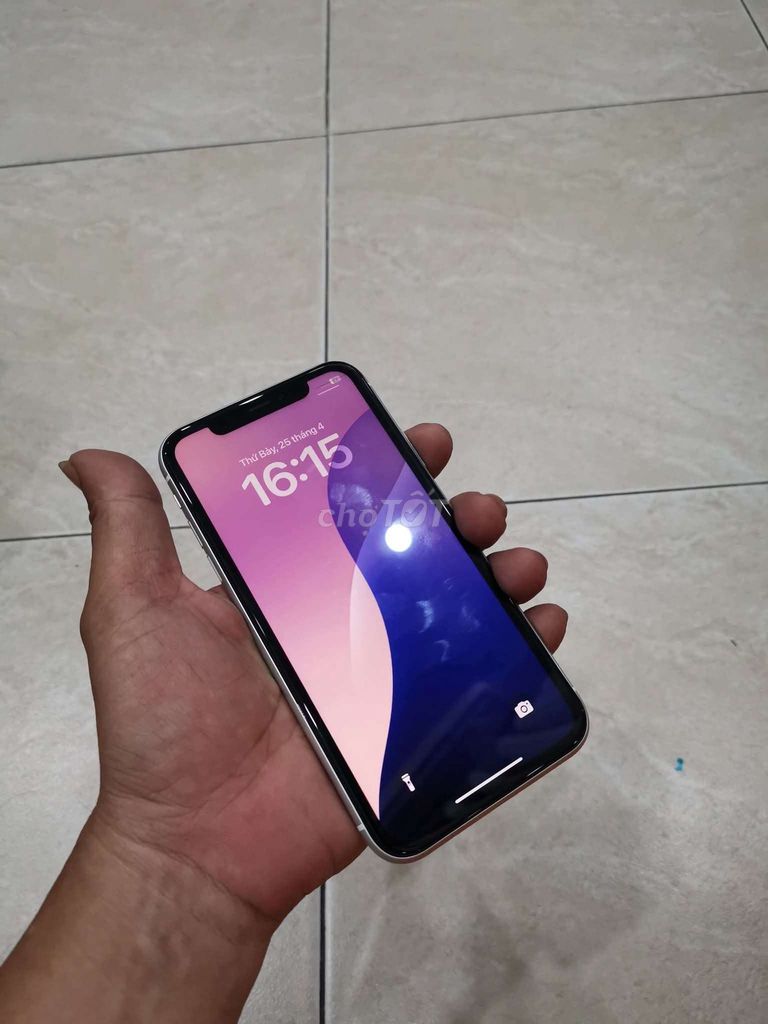 Apple iPhone XR 128GB Trắng. Mua bán Điện thoại tại Quận 10 Tp Hồ Chí Minh được đăng bởi Lưu đình thực hình 1